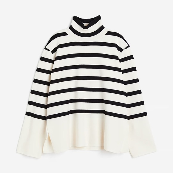 H&M Sweaters - H&M MOCK TURTLENECK SWEATER